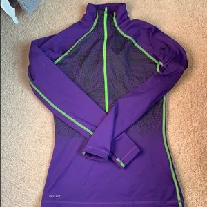 Nike 1/4 zip- Small